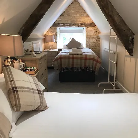 The White Hart-2